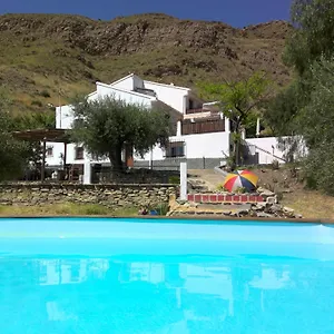 Сasa de vacaciones Casa 44, Delightful Rural With Pool., Lubrín
