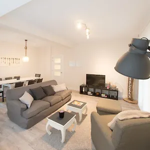 https://santa-barbara-terrace-ib-apartments.sansebastianhotels.net