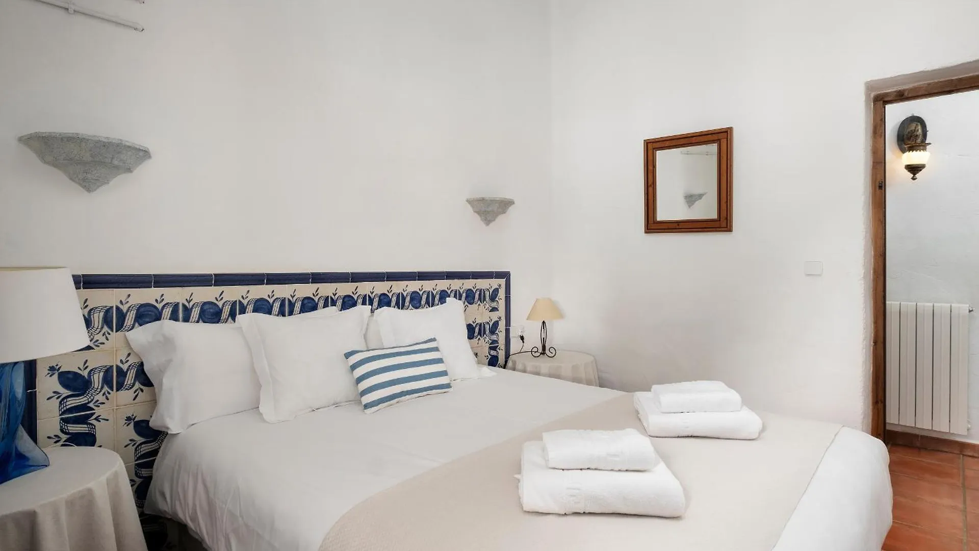 Tradicional Casa De Campo Andaluza Con Piscina Privada Villanueva de Tapia 0*,  Spain