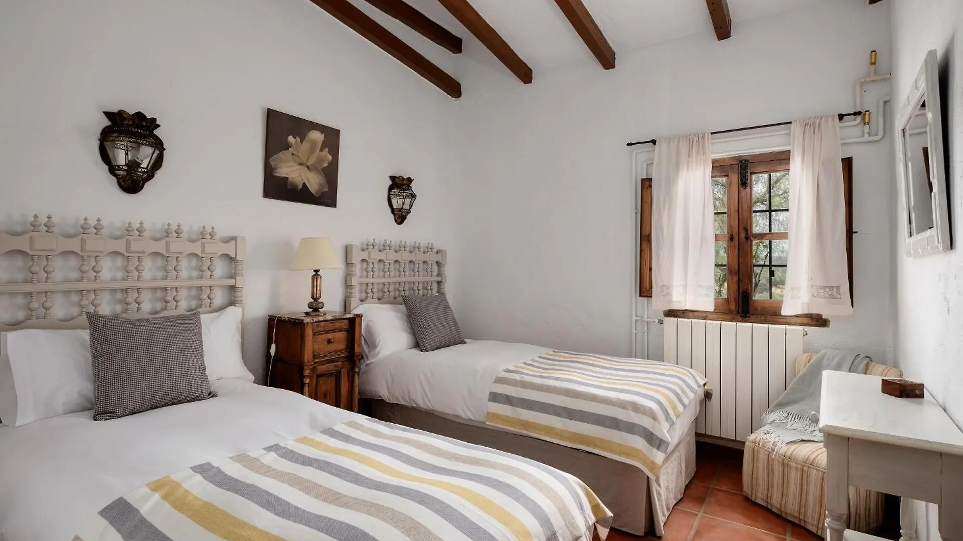 Tradicional Casa De Campo Andaluza Con Piscina Privada Villanueva de Tapia